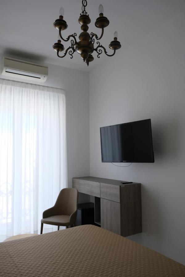 Al Corso Charming Rooms Peschici Exterior foto